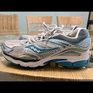 SAUCONY Women's Pro Grid •Omni 10 Size 10 Wide